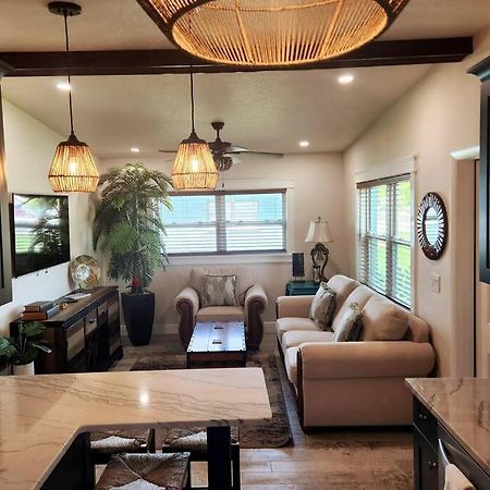 Bali Bungalow - Downtown Cocoa Beach Ngoại thất bức ảnh