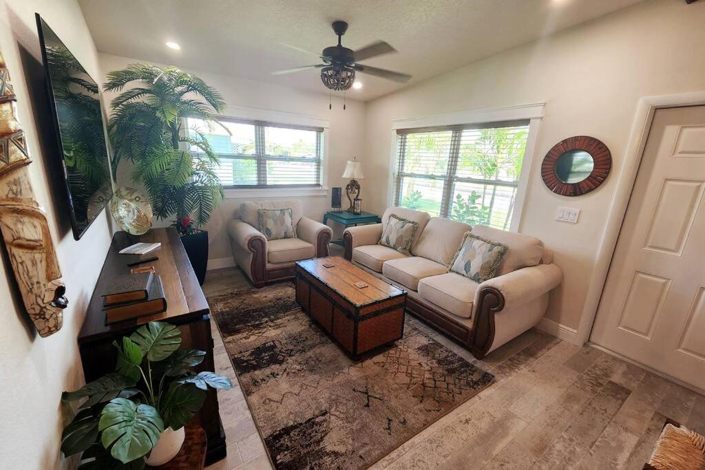 Bali Bungalow - Downtown Cocoa Beach Ngoại thất bức ảnh