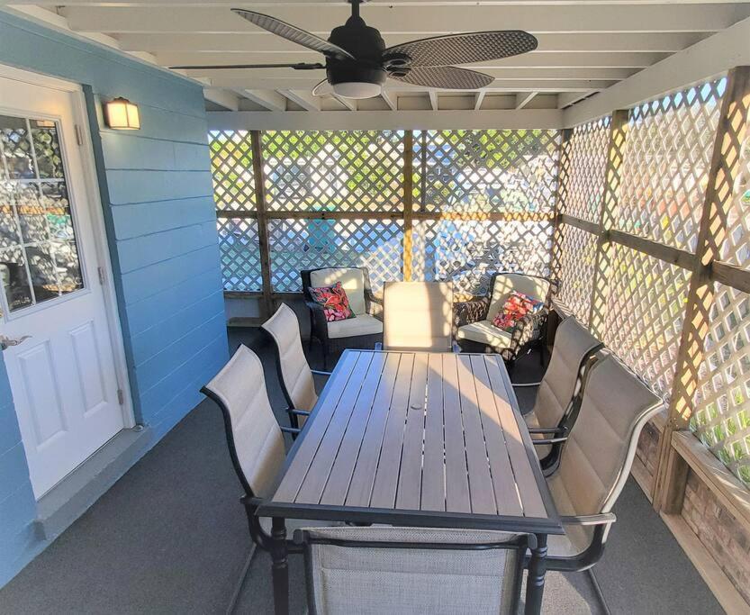 Bali Bungalow - Downtown Cocoa Beach Ngoại thất bức ảnh